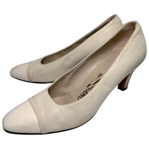 Salvatore Ferragamo Vintage Women’s Size 8 Romantica Gray Slip On Shoes Pumps